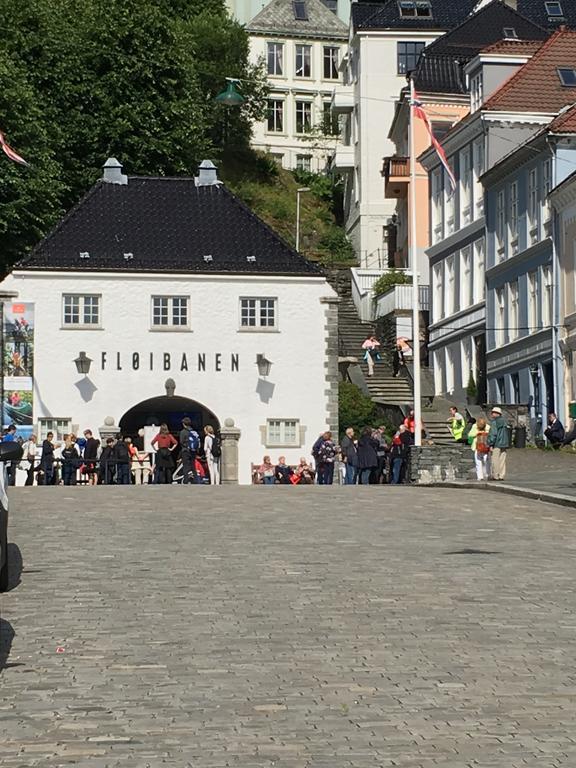 Urban Hostel Bryggen Bergen Zewnętrze zdjęcie